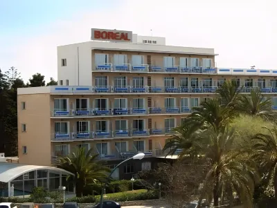 Nura Boreal Hotels near Jose Barcelo