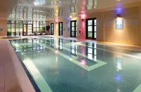 Chessington Safari Hotel - Yüzme Havuzu