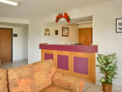 克里斯琴斯堡-布萊克斯堡地區温德姆速8酒店 克里斯琴斯堡酒店