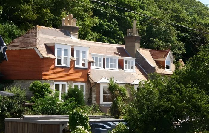 Bishops Cottage