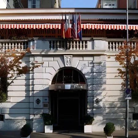 Ambassador Palace Hotel
