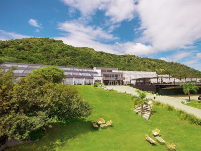 Pinares Panorama Suites, Spa & Convention Center