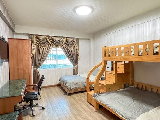 Silom Dynasty Hostel