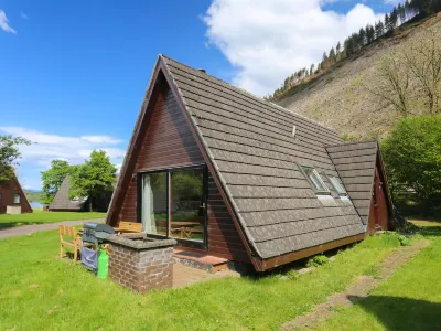 Caledonia Lodge Hotels near Loch Lochy