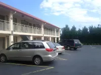 Econo Lodge Calhoun North Damascus - Bãi đậu xe