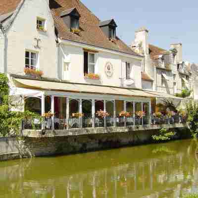 The Originals Boutique, Hôtel Le George, Loches Hotel Exterior