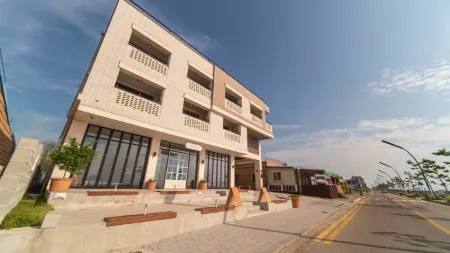 Jebudo Brick Stay Pension