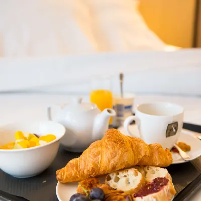 Brit Hotel Brest le Relecq Kerhuon Отели рядом с достопримечательностью «Океанариум Океанополис»