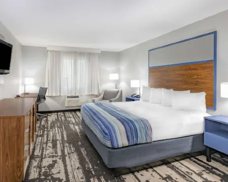 AmericInn by Wyndham Pella Hotels in Pella