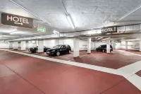 NH Collection Nürnberg City - parking