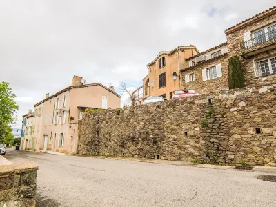 Gassin Village