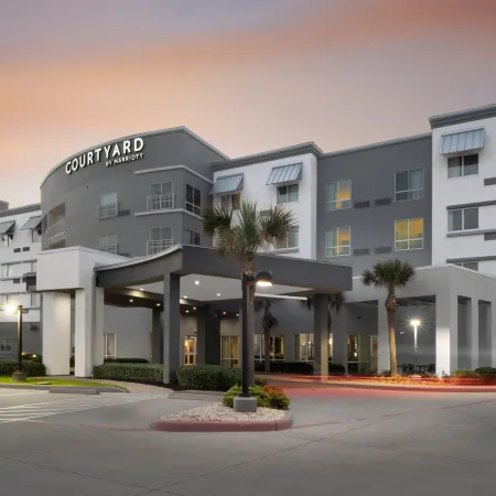Courtyard Galveston Island Отели в г. Галвестон