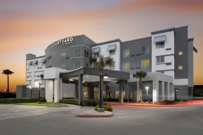 Courtyard Galveston Island Hotels in der Nähe von Moody Gardens