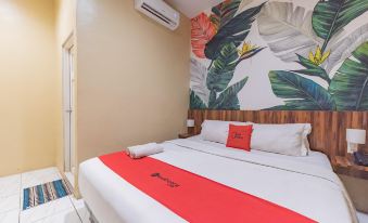 RedDoorz Plus Near Unimed Medan