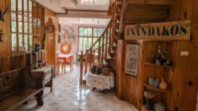 Inandako's Bed and Breakfast