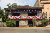 Cinfandel Suites Hotel in zona Quijano Museum