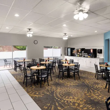 Days Inn by Wyndham Williams