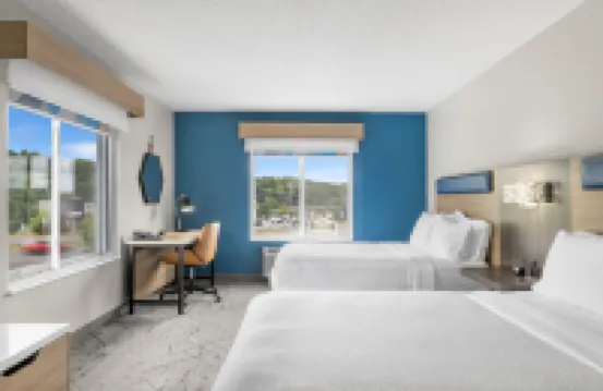Holiday Inn Express HARTFORD - NEWINGTON by IHG - piscina