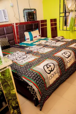 Owerri Luxury Retreat with 5 ensuite Bedrooms Hotels in 