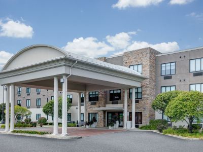 Holiday Inn Express & Suites VALPARAISO by IHG