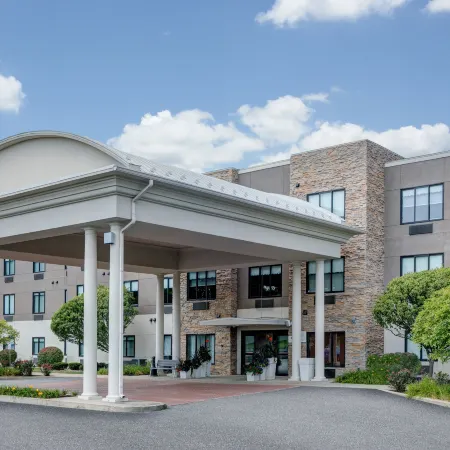 Holiday Inn Express & Suites VALPARAISO by IHG