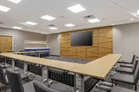 Clarion Lakeside Inn & Conference Centre فنادق في كينورا