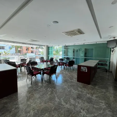 Hotel Ave Inn