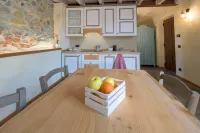 Charming Alessandria Apartment Retreat Hotels in Gavi