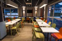 Ibis Styles Sallanches Pays du Mont-Blanc Hotels in Sallanches