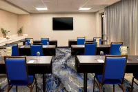 Fairfield Inn & Suites Albany Airport - 3-Star