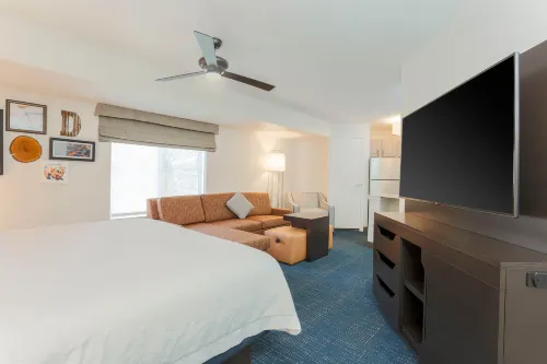 丹佛科技中心歡朋套房飯店