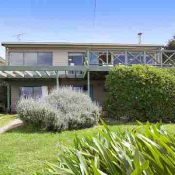 Seamoon Apollo Bay - Byo Linen Hotel Exterior