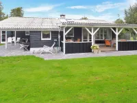 "Alda" - 300m from the Sea Hotels near Katholm Gods v/Marie Therese Collet