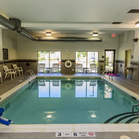 Hampton Inn & Suites Jamestown