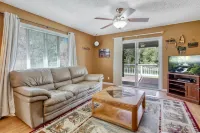 Quaint Year Round Cabin with Access to Lake Minnewawa