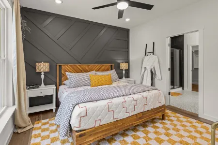 Pet-Friendly Bella Vista Home w/ King Bed, Kitchen & Trail Access