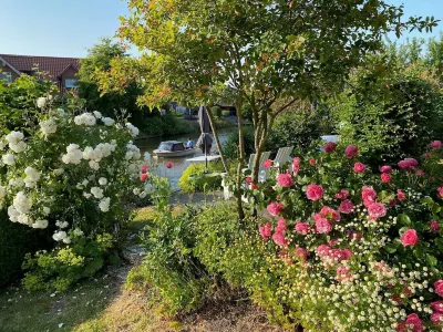 Feel-EC Ap. in the anchor house directly on the Siel - barrier-free Kirche Greetsiel附近的飯店