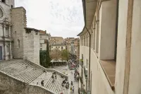Amazing duplex near the cathedral in the heart to Girona