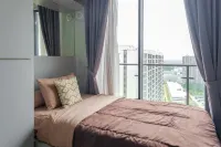 Calma Studio III @Skyhouse Apartment