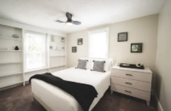 *Freshly Renovated & Clean! Perfect Family Home!*