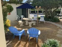 Adorable two bedroom condowalk to the beach and st Armand’s circle