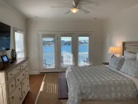 Wrightsville Beach Sound- Short walk to beach and restaurants Hotels near Redix Store