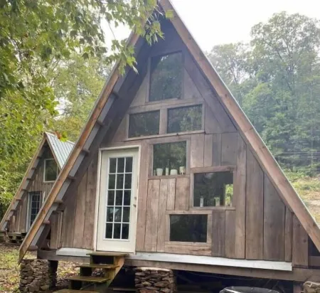Cabin #2 Amalia - Custom Built A-Frame Artists Retreat - Pet and Kid Friendly