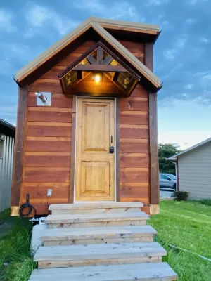 Tiny House with Big Sky views