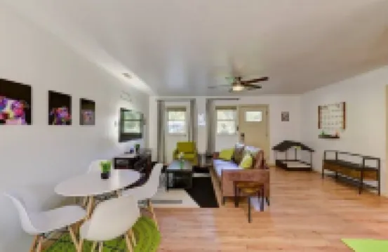 Dunes Homestead - Near Dunes + Lake + Dog Friendly