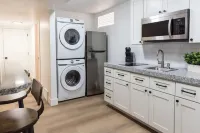 The Cozy Den - Basement Mother in Law