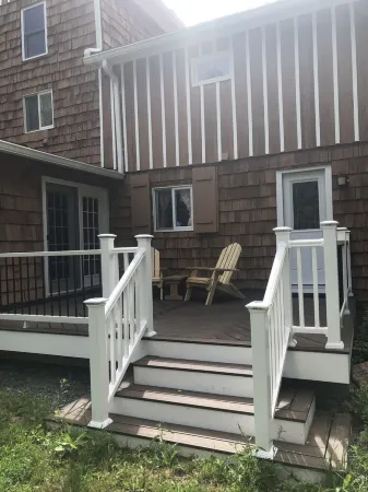 Gedney Main House:Brand new listing just remodeled! Only 8 min. to Bethel Woods!