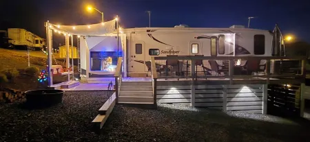 Badin Shores Resort Rental - Sleeps 6 - Fun Lake Vacation - Super Cute!!