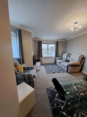 Modern 1st Floor Apartment on the outskirts of Bo'ness Hotel di 