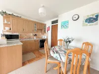 Bellevue - flat by the sea!